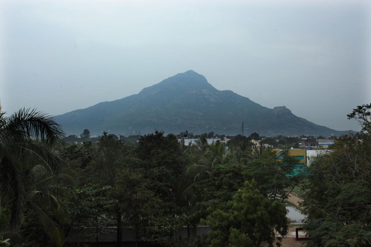 Hotel Siva Sakthi Tiruvannāmalai Extérieur photo