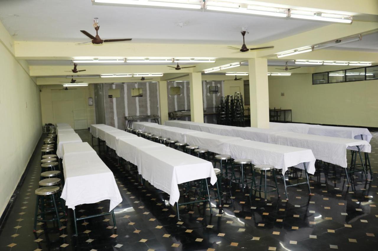 Hotel Siva Sakthi Tiruvannāmalai Extérieur photo