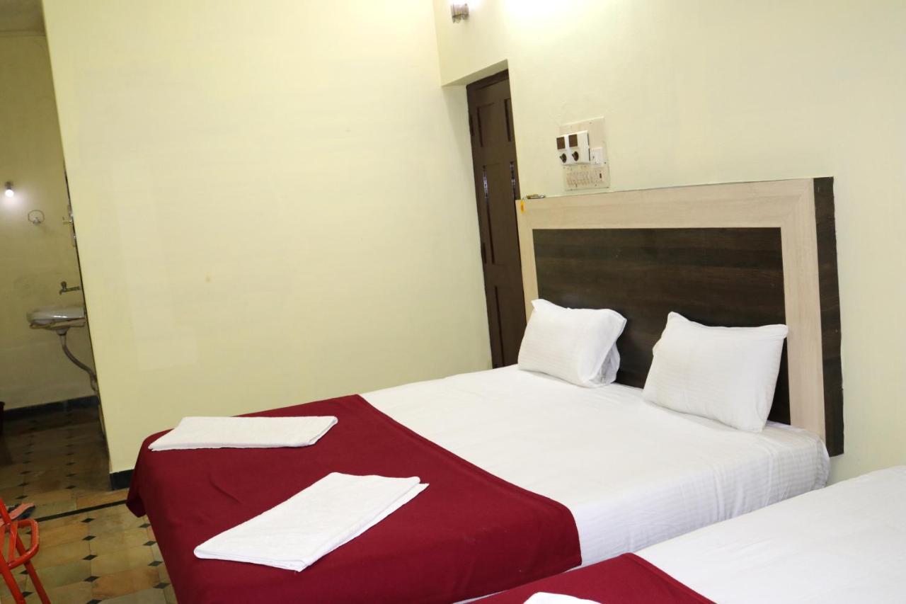 Hotel Siva Sakthi Tiruvannāmalai Extérieur photo