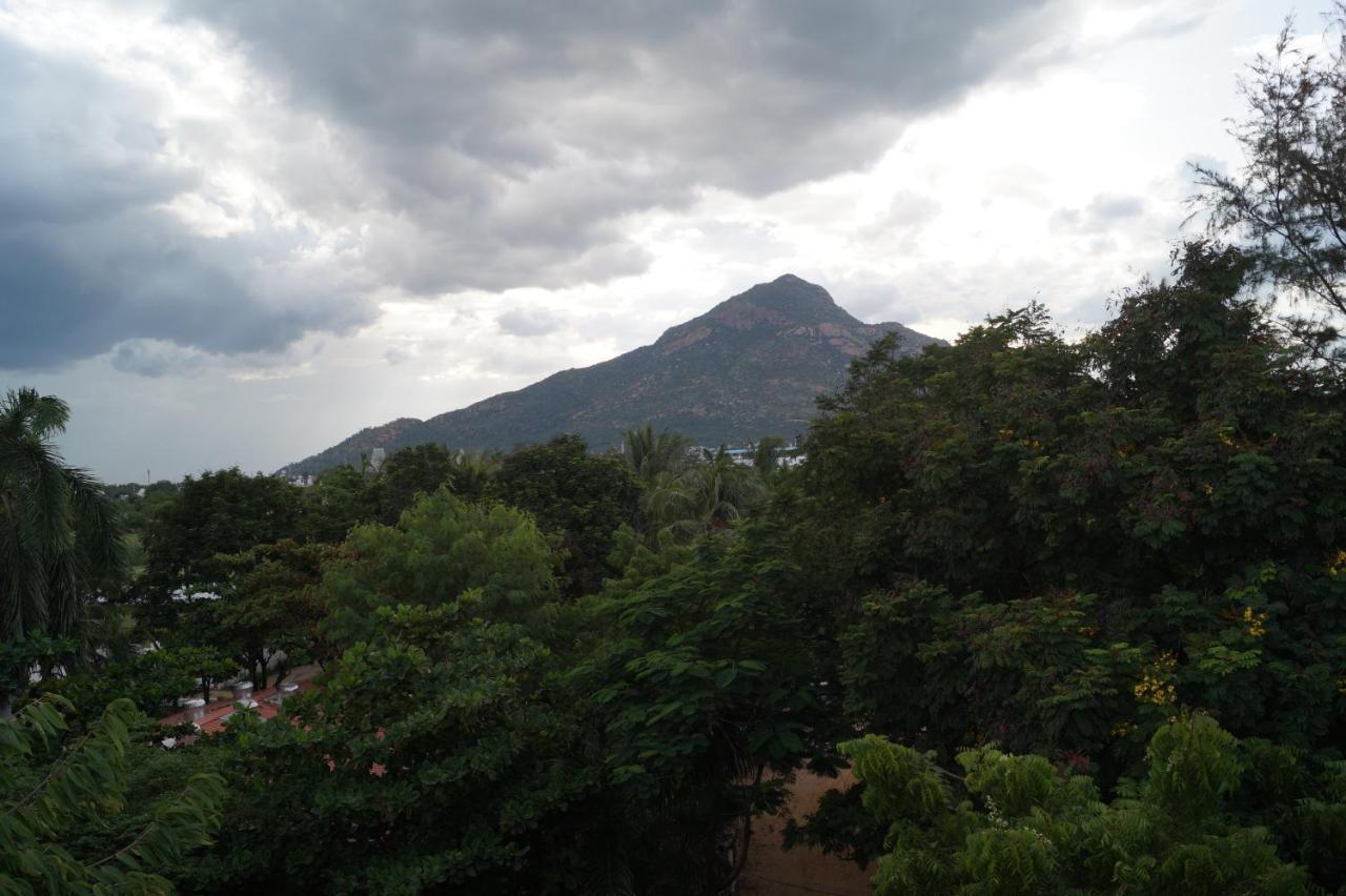Hotel Siva Sakthi Tiruvannāmalai Extérieur photo