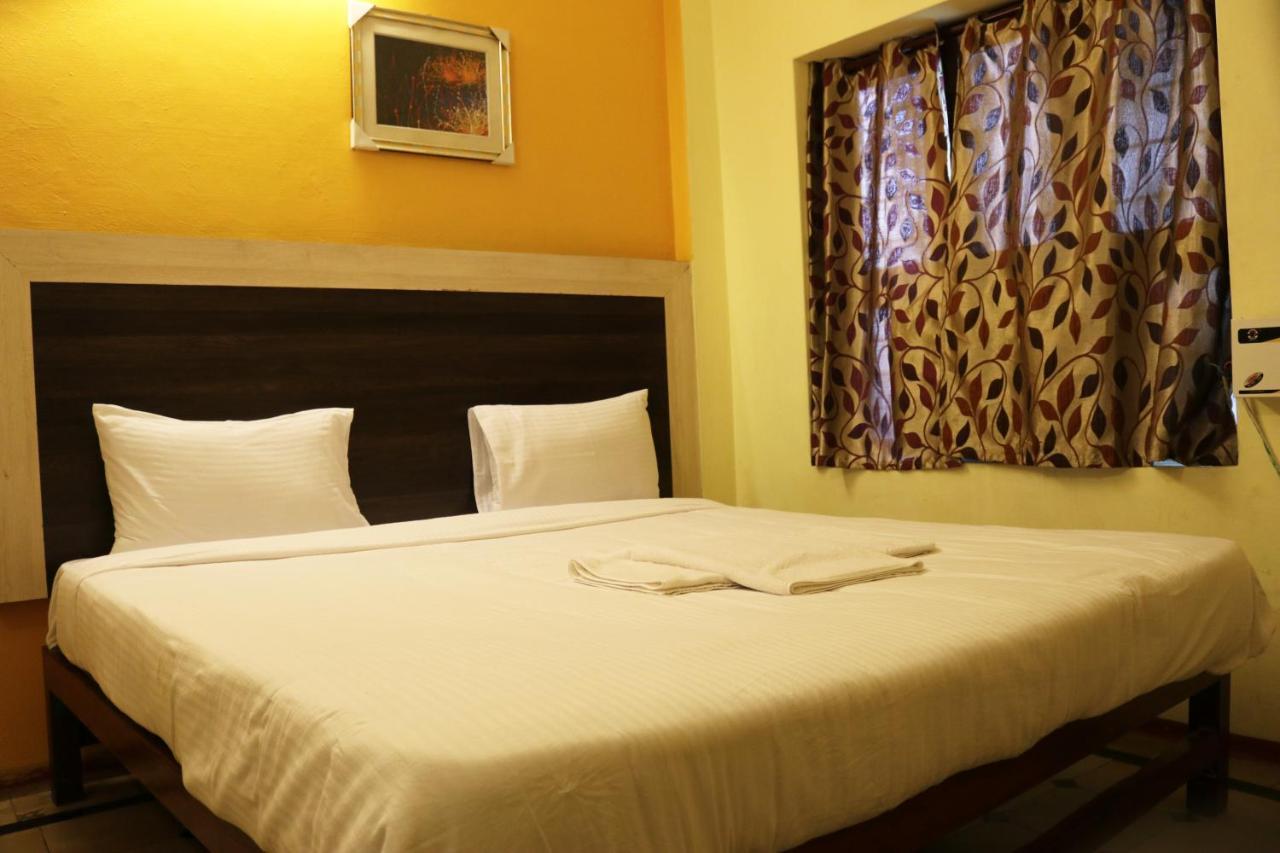 Hotel Siva Sakthi Tiruvannāmalai Extérieur photo