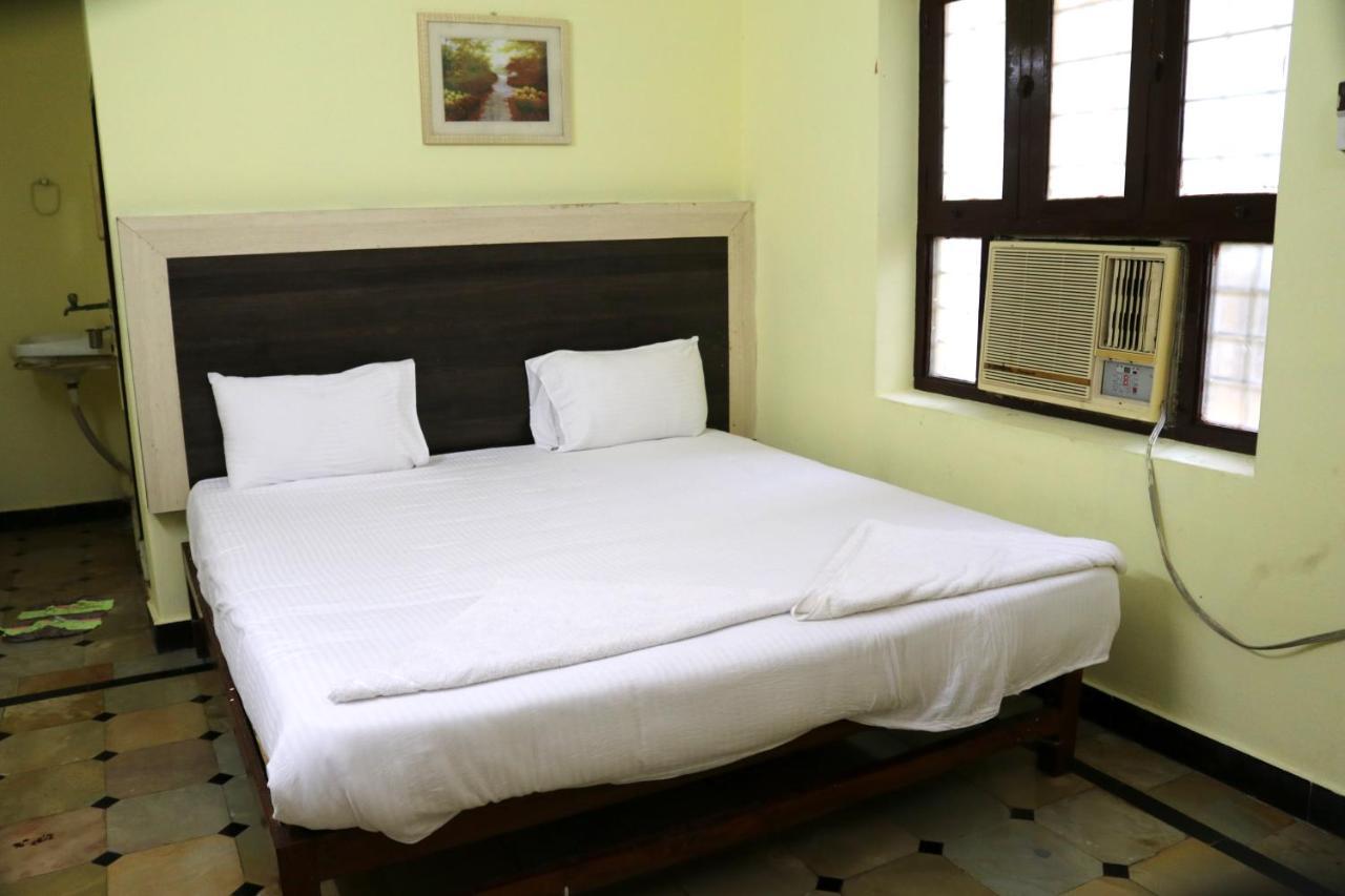 Hotel Siva Sakthi Tiruvannāmalai Extérieur photo