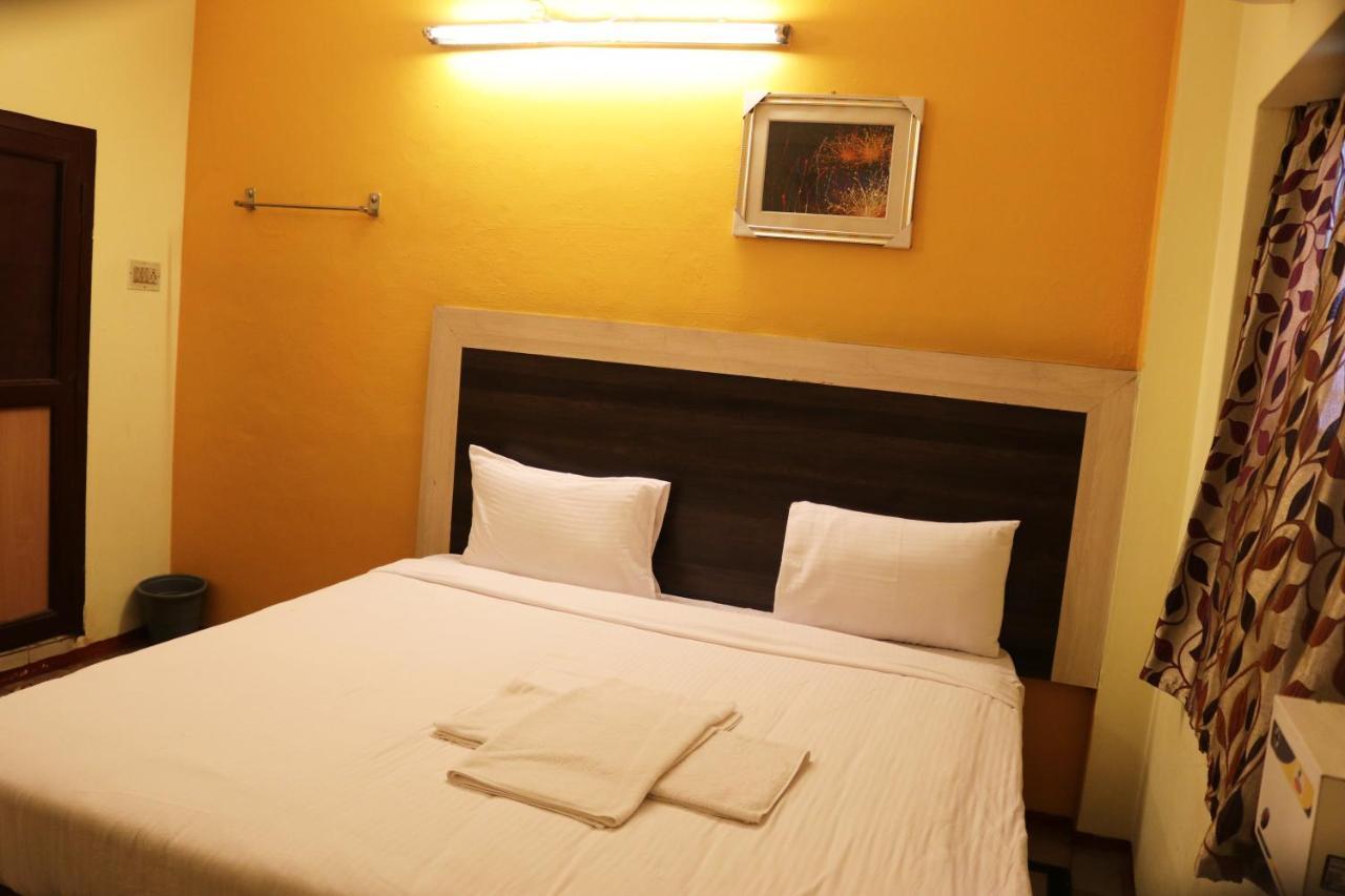 Hotel Siva Sakthi Tiruvannāmalai Extérieur photo