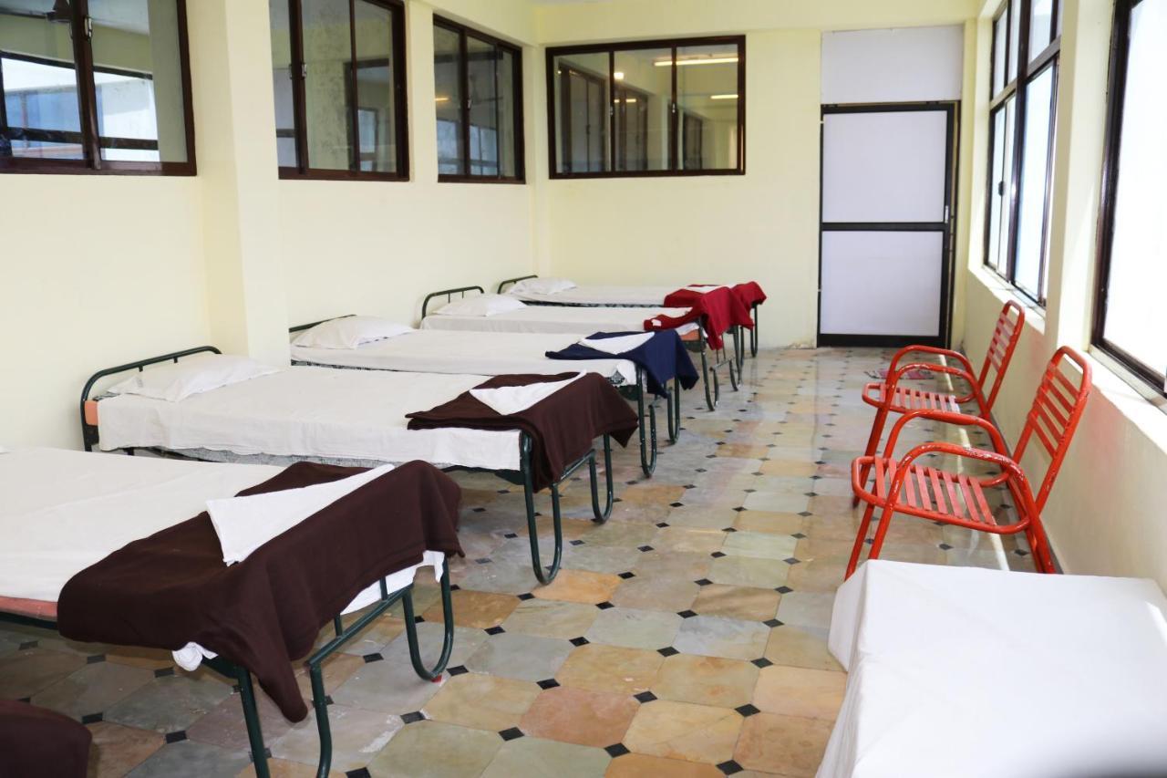 Hotel Siva Sakthi Tiruvannāmalai Extérieur photo