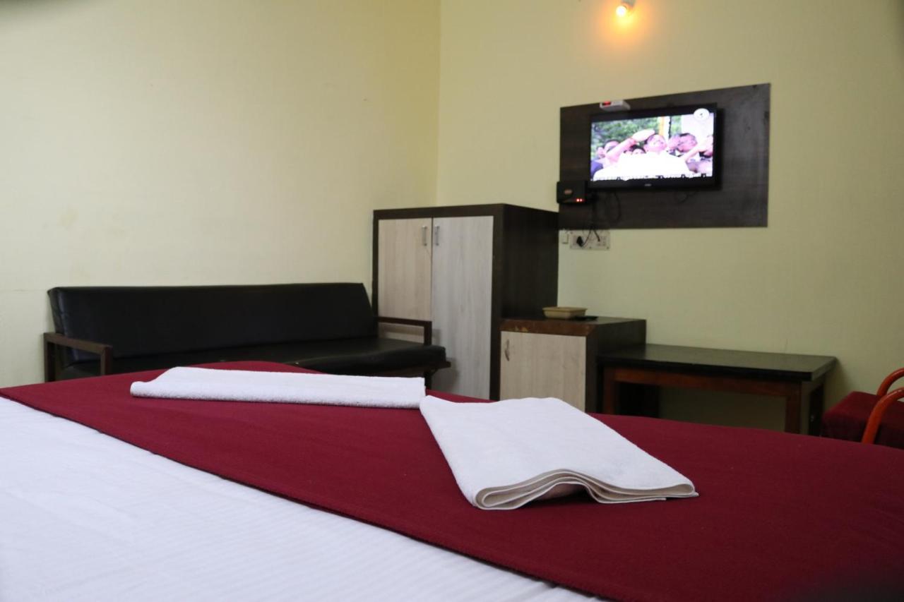 Hotel Siva Sakthi Tiruvannāmalai Extérieur photo
