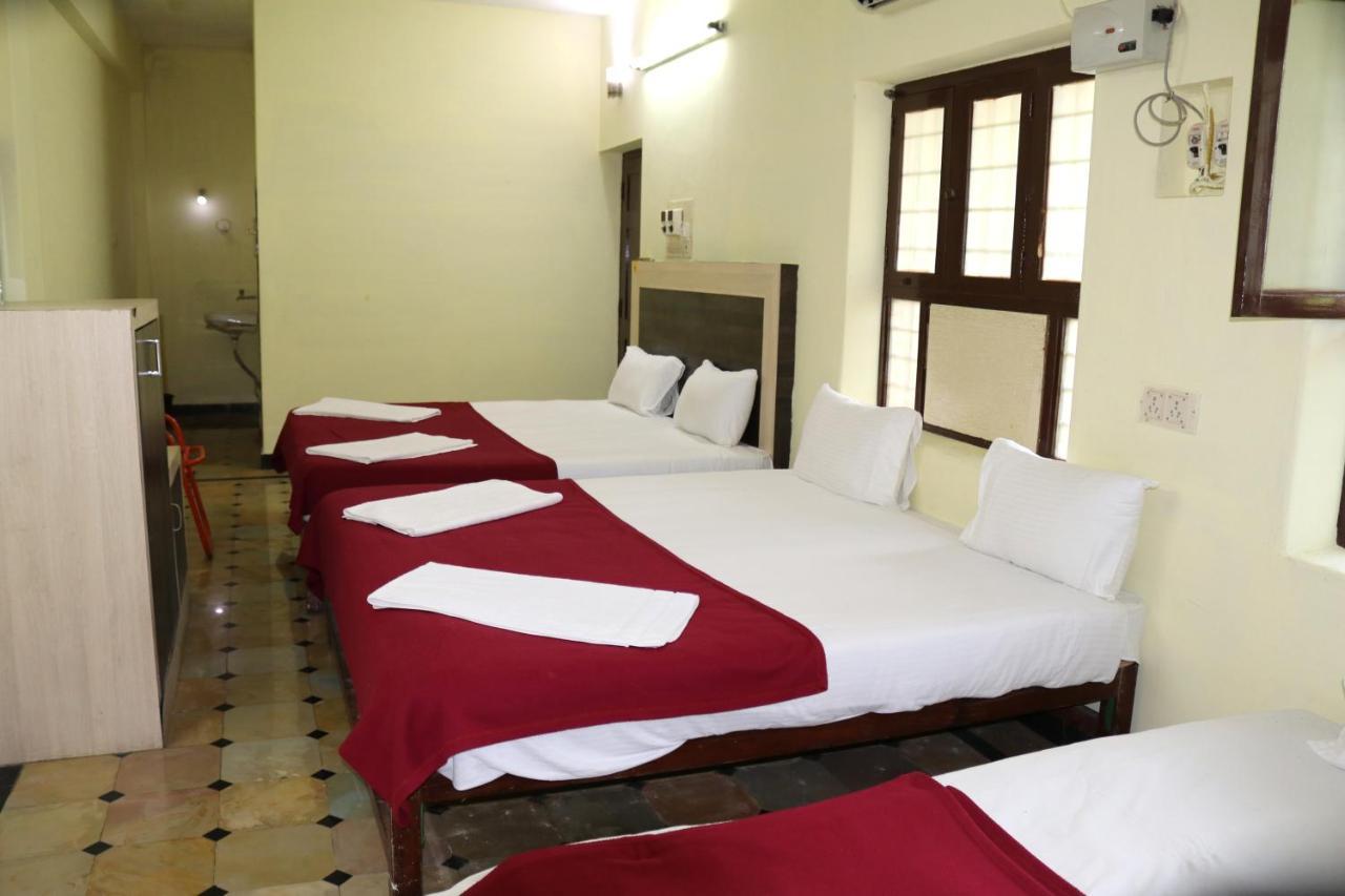 Hotel Siva Sakthi Tiruvannāmalai Extérieur photo