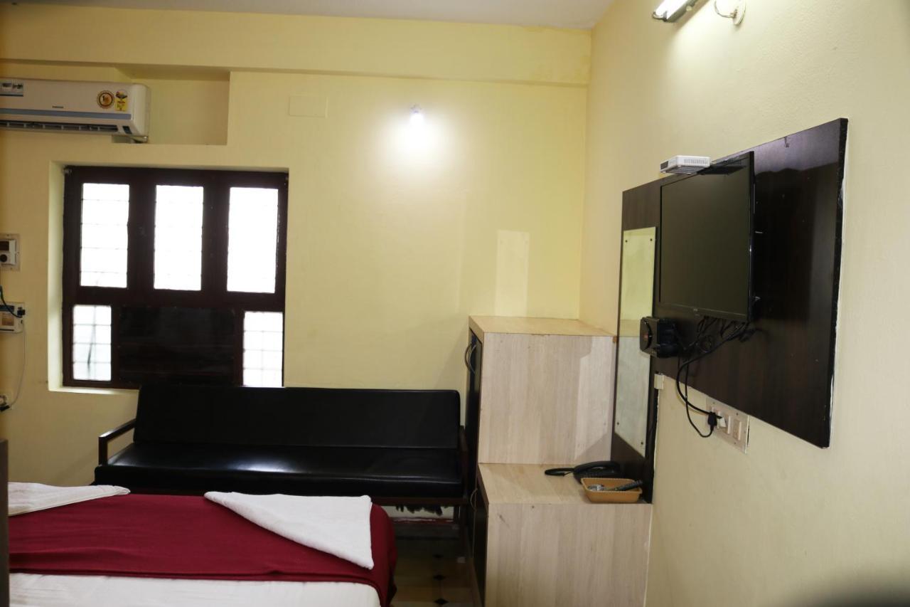 Hotel Siva Sakthi Tiruvannāmalai Extérieur photo