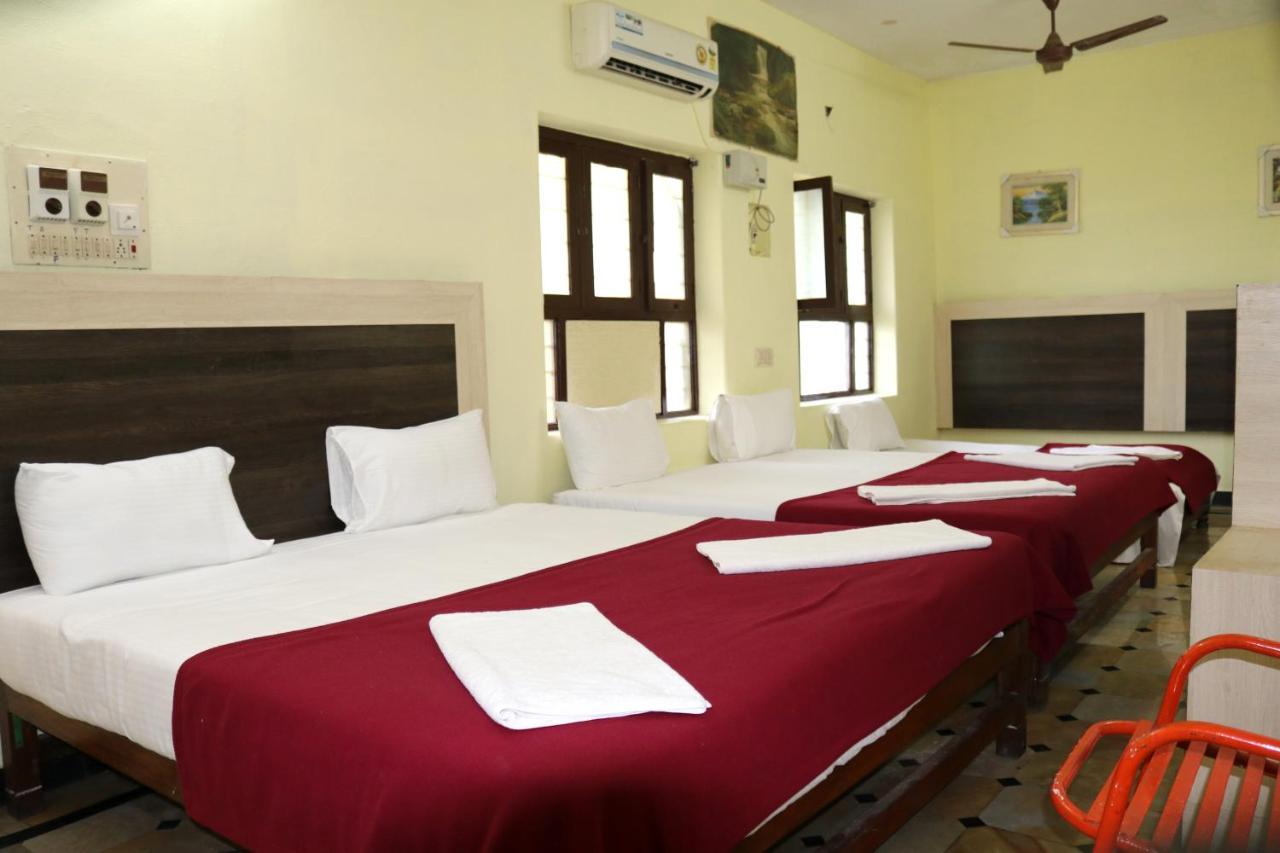 Hotel Siva Sakthi Tiruvannāmalai Extérieur photo