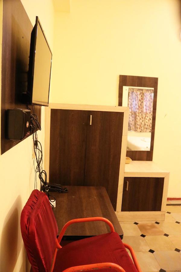Hotel Siva Sakthi Tiruvannāmalai Extérieur photo