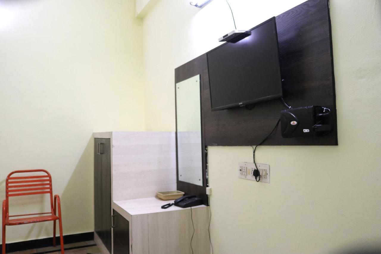 Hotel Siva Sakthi Tiruvannāmalai Extérieur photo